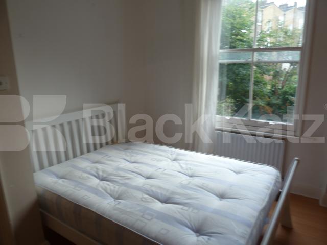 			NEW INSTRUCTION!, 2 Bedroom, 1 bath, 1 reception Flat			 Elmore Street , ISLINGTON